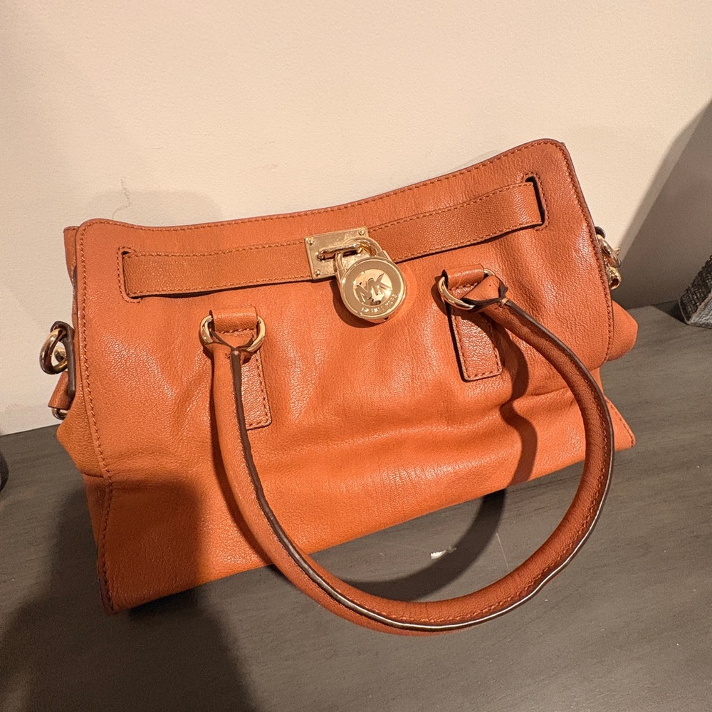MICHAEL Michael Kors Tan Leather Shoulder Bag